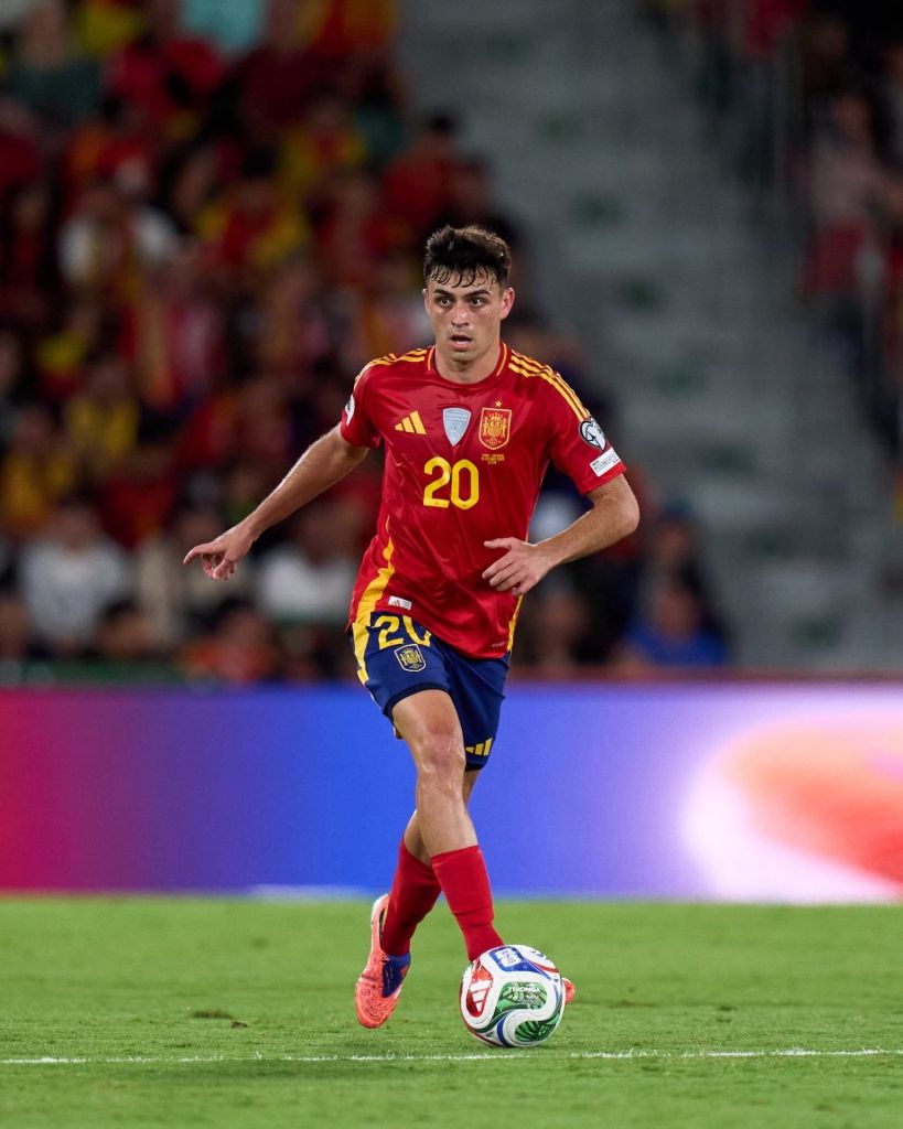 Pedri con España (@Pedri)