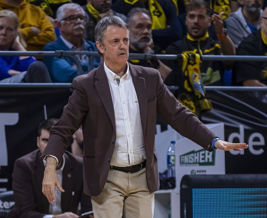 Porfirio Fisac en el Santiago Martín (ACB Media)