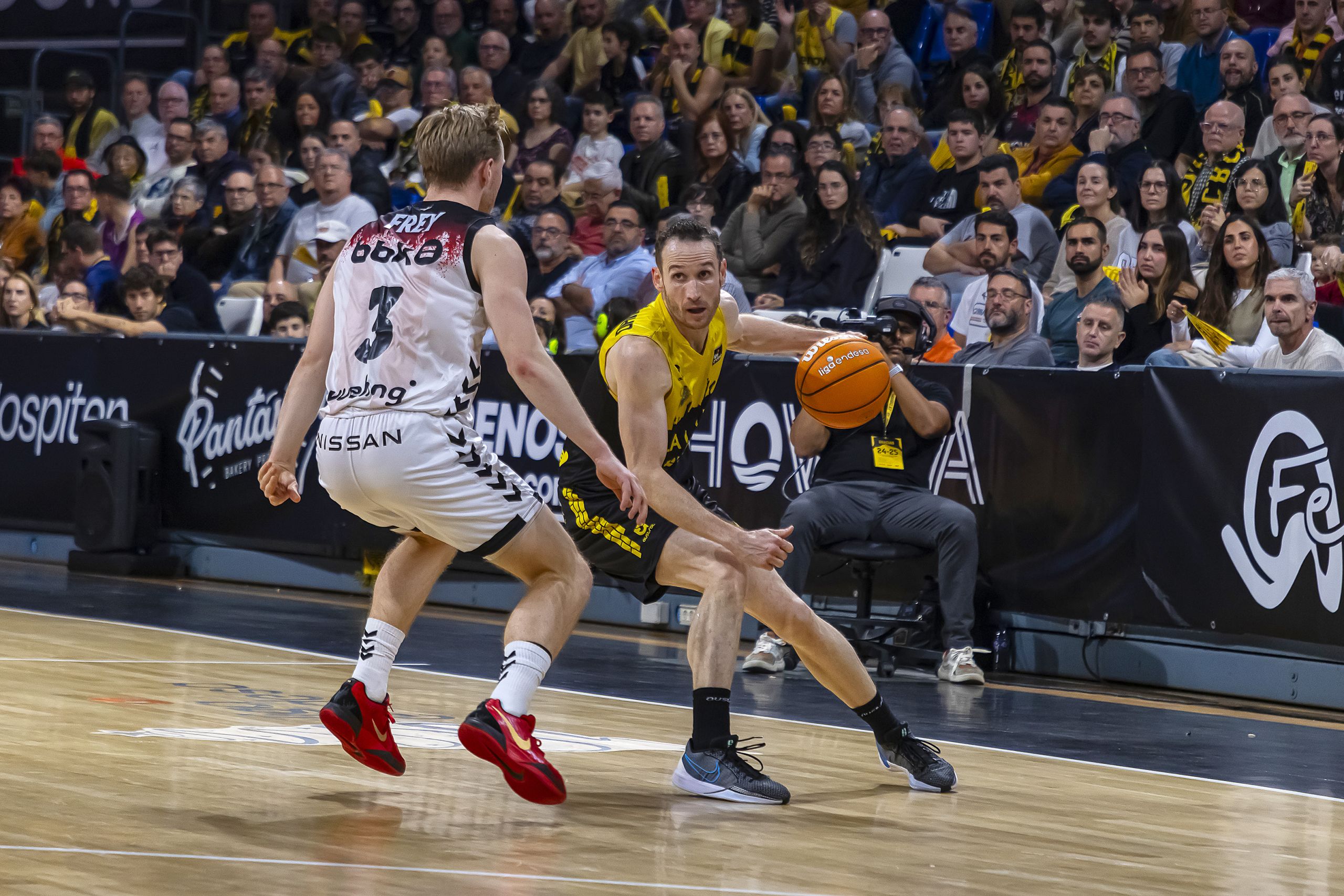 Marcelinho Huertas, durante el partido. (ACB PHOTO)
