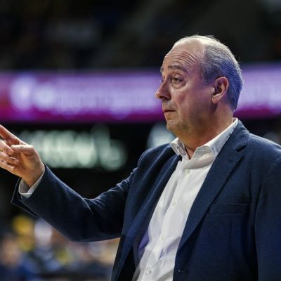 Txus Vidorreta durante el partido (ACB PHOTO - EMILIO COBOS)