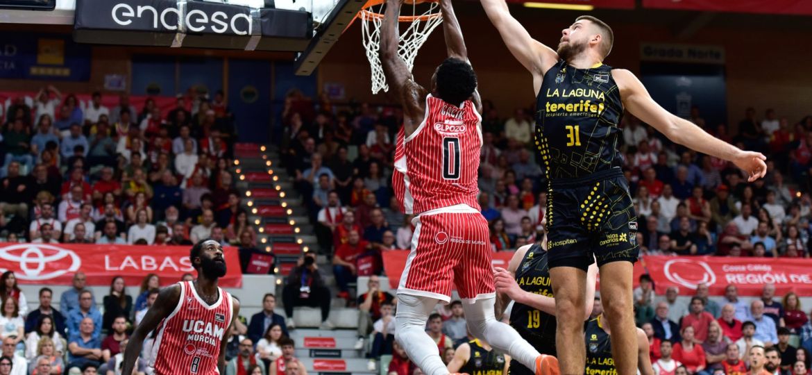 Una acción del partido. (ACB PHOTO)