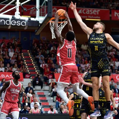 Una acción del partido. (ACB PHOTO)