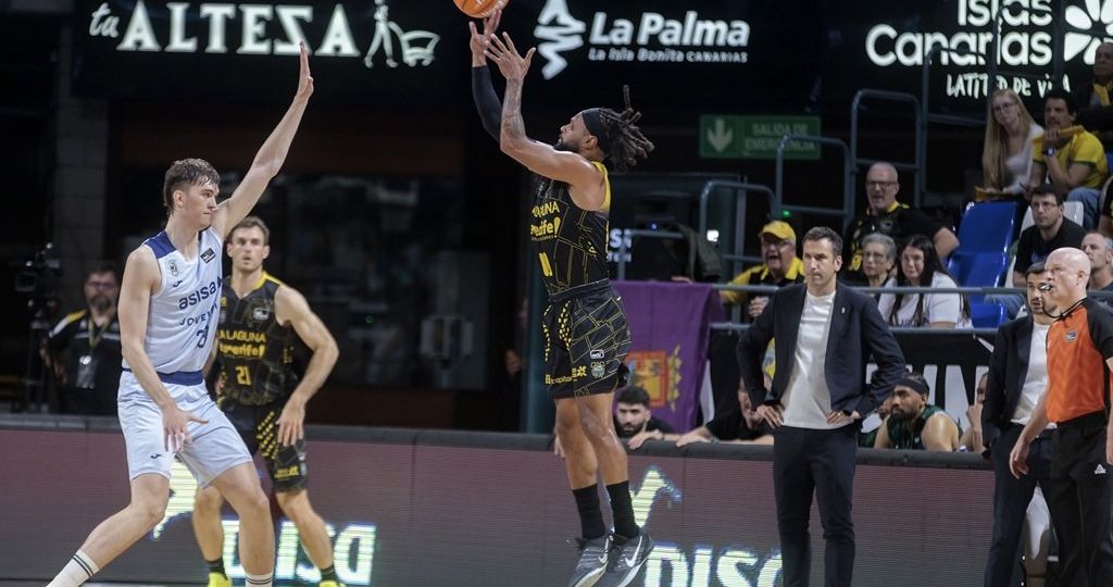 Tiro en suspensión de Patty Mills (EMILIO COBOS/ACB PHOTO).