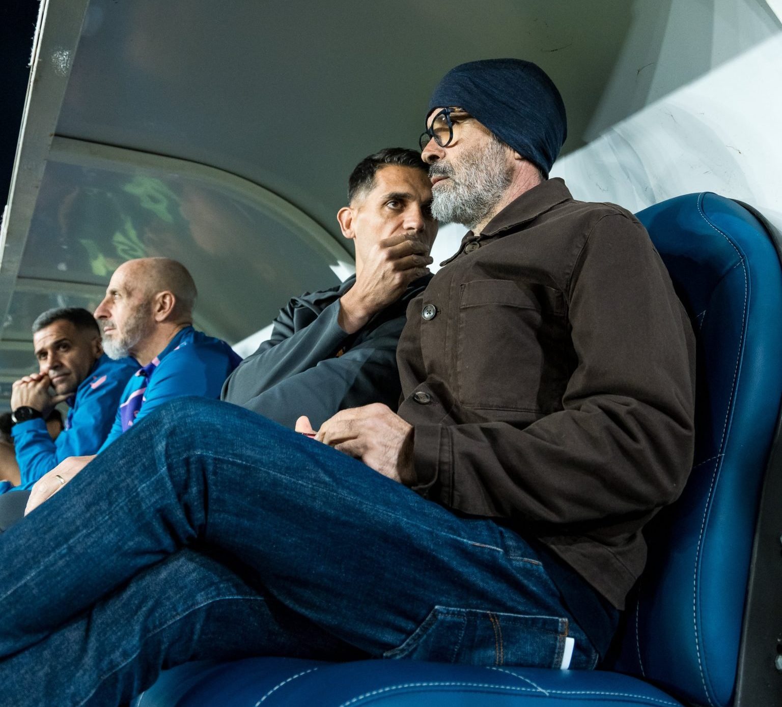 Roberto Perera hablando con Álvaro Cervera (CD Tenerife)