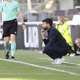 Romo dirigiendo al Cartagena (LaLiga)