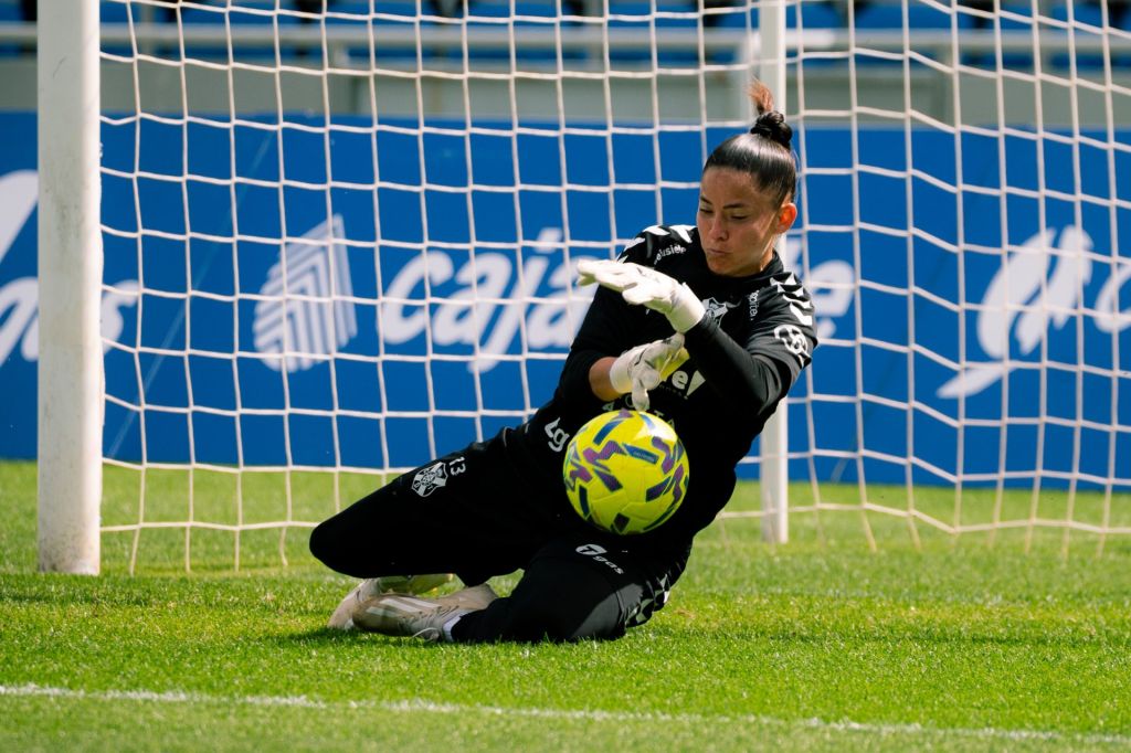 Nay Cáceres durante el último encuentro (CDT FEMENINO)