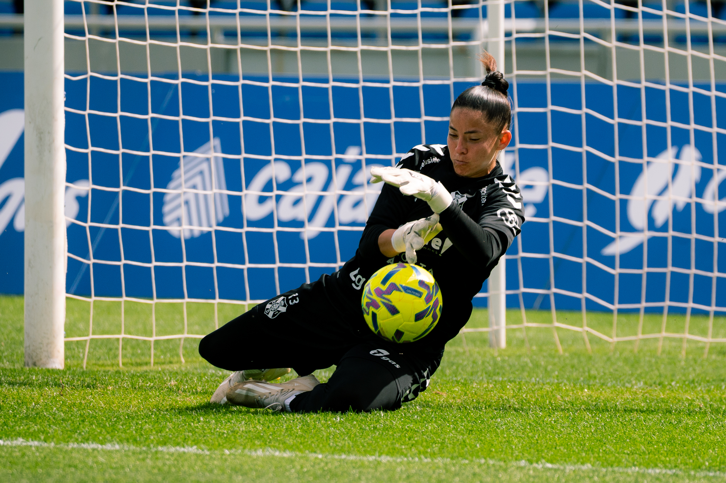 Nay Cáceres durante el último encuentro (CDT FEMENINO)