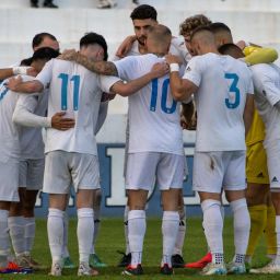 Los jugadores del Tenisca se conjuran antes de un partido (@SDTENISCAOFI).