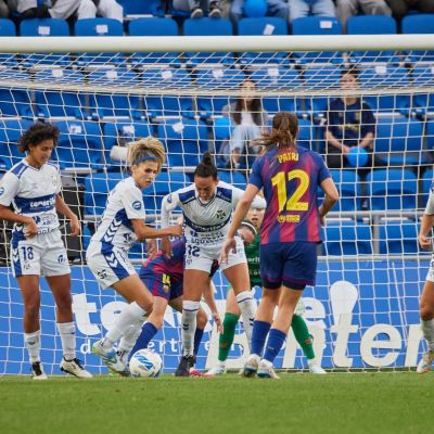 Una acción del Tenerife femenino - FC Barcelona (CD TENERIFE FEMENINO)