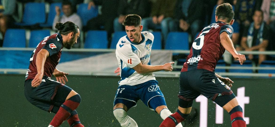 Waldo Rubio contra el Levante (CD TENERIFE)