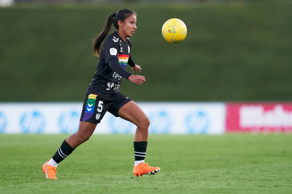 Yerliane Moreno en un partido con la elástica sureña (CEDIDA)|Renovación de Yerliane Moreno (CEDIDA)