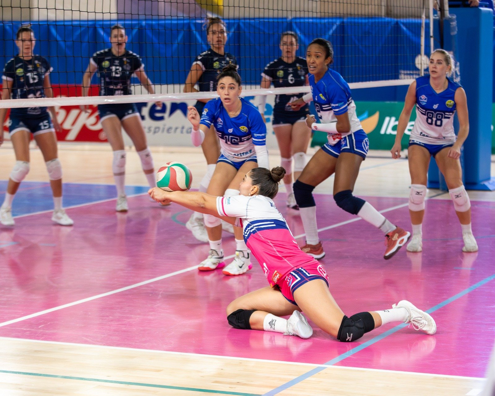 Las laguneras pierden 1-3 ante las menorquinas en el primer partido del año en el Pablos Abril (CEDIDA)