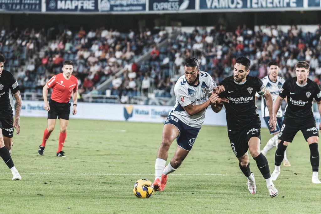 Yanis Senhadji (CD TENERIFE)