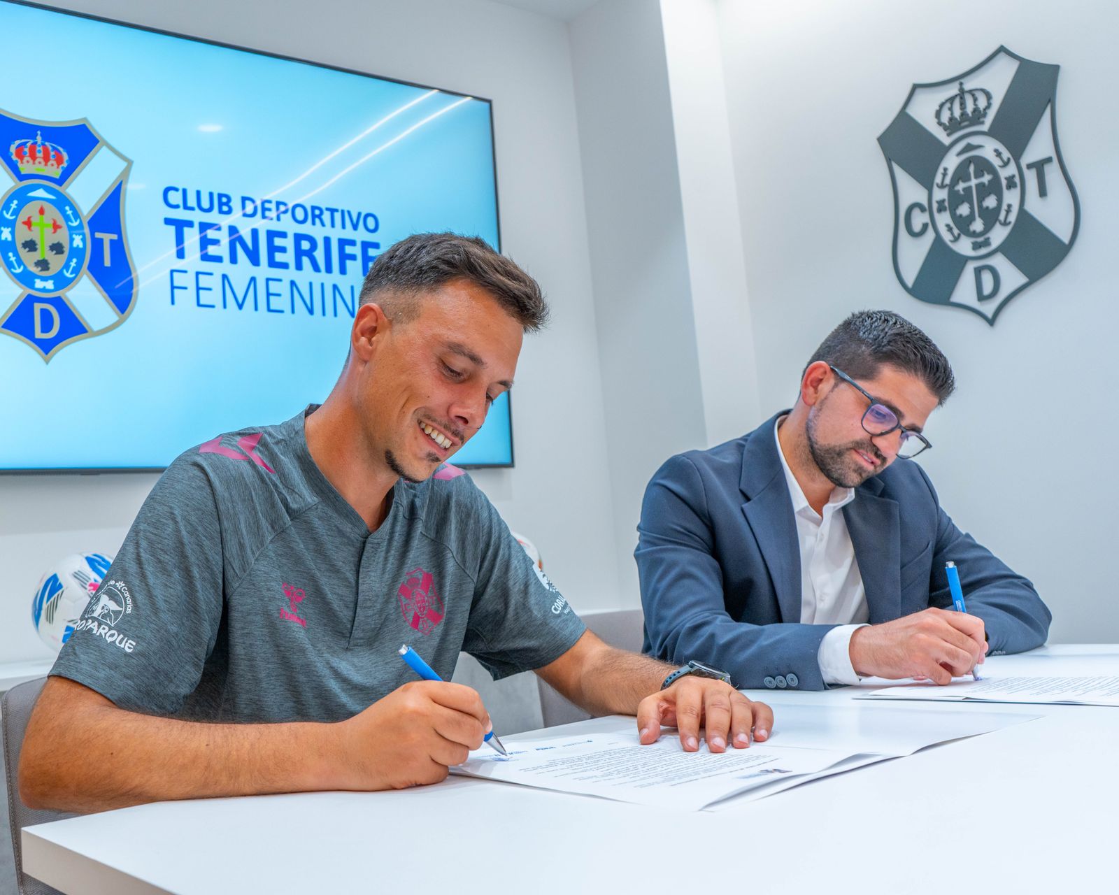 Yerai Martín, renovado (CD TENERIFE FEMENINO).