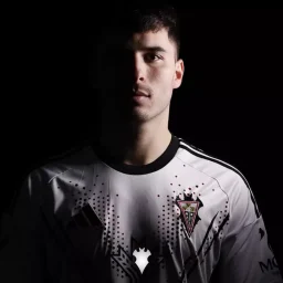 Lluís López luciendo sus nuevos colores (@AlbaceteBPSAD)