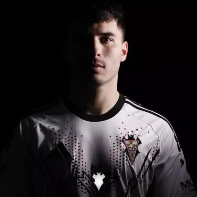 Lluís López luciendo sus nuevos colores (@AlbaceteBPSAD)