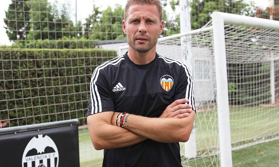 Curro Torres durante su etapa en el Valencia Mestalla