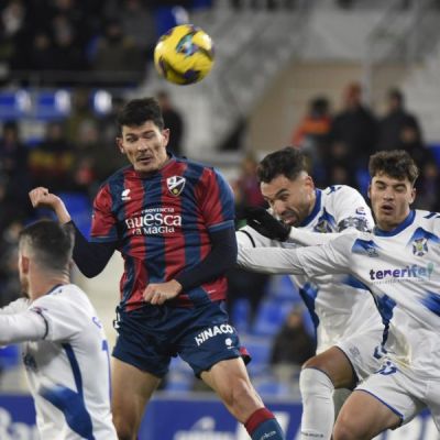 Acción del Huesca - Tenerife (LALIGA).