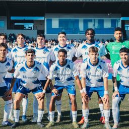 XI del Tenerife B ante el Conquense (@CDTCANTERA).