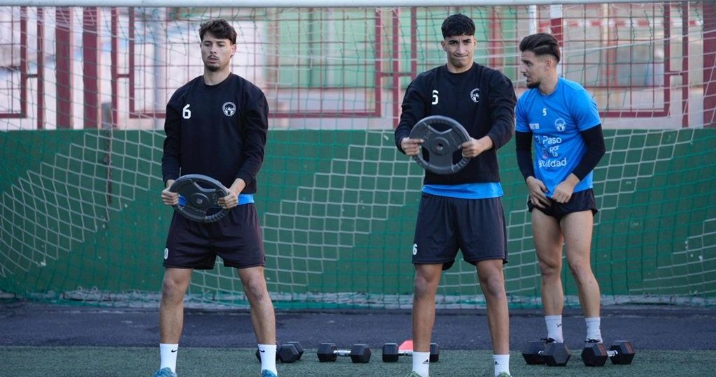 Nuevas incorporaciones en el Atlético Paso (CEDIDA).