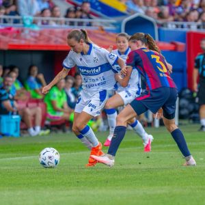 Acción del FC Barcelona- CD Tenerife femenino (CD TENERIFE FEMENINO)