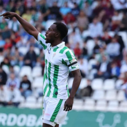 Yussi Diarra con el Córdoba (@yuussi8)