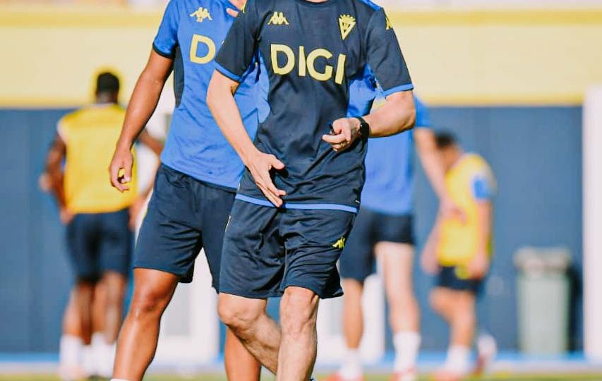 Primer entrenamiento de Celades (CÁDIZ CF).