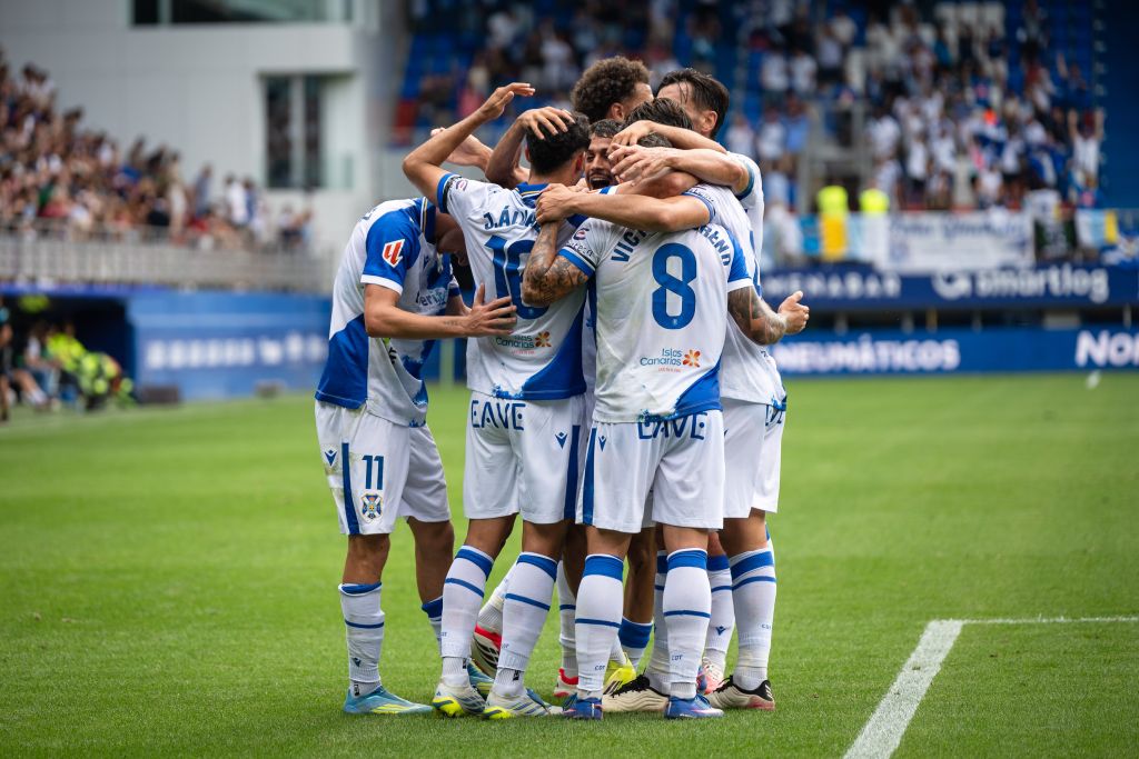 El Tenerife celebra uno de sus goles en Ipurua (CD TENERIFE).