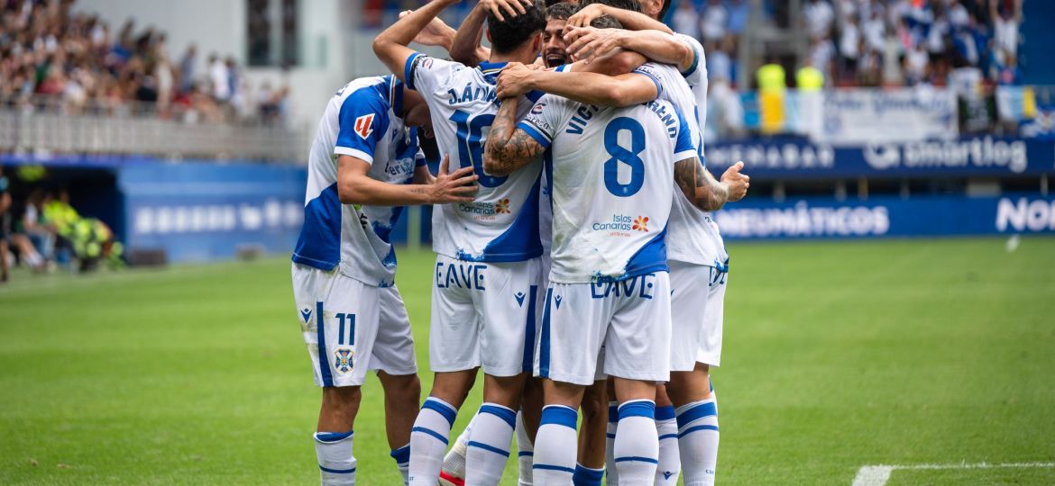 El Tenerife celebra uno de sus goles en Ipurua (CD TENERIFE).