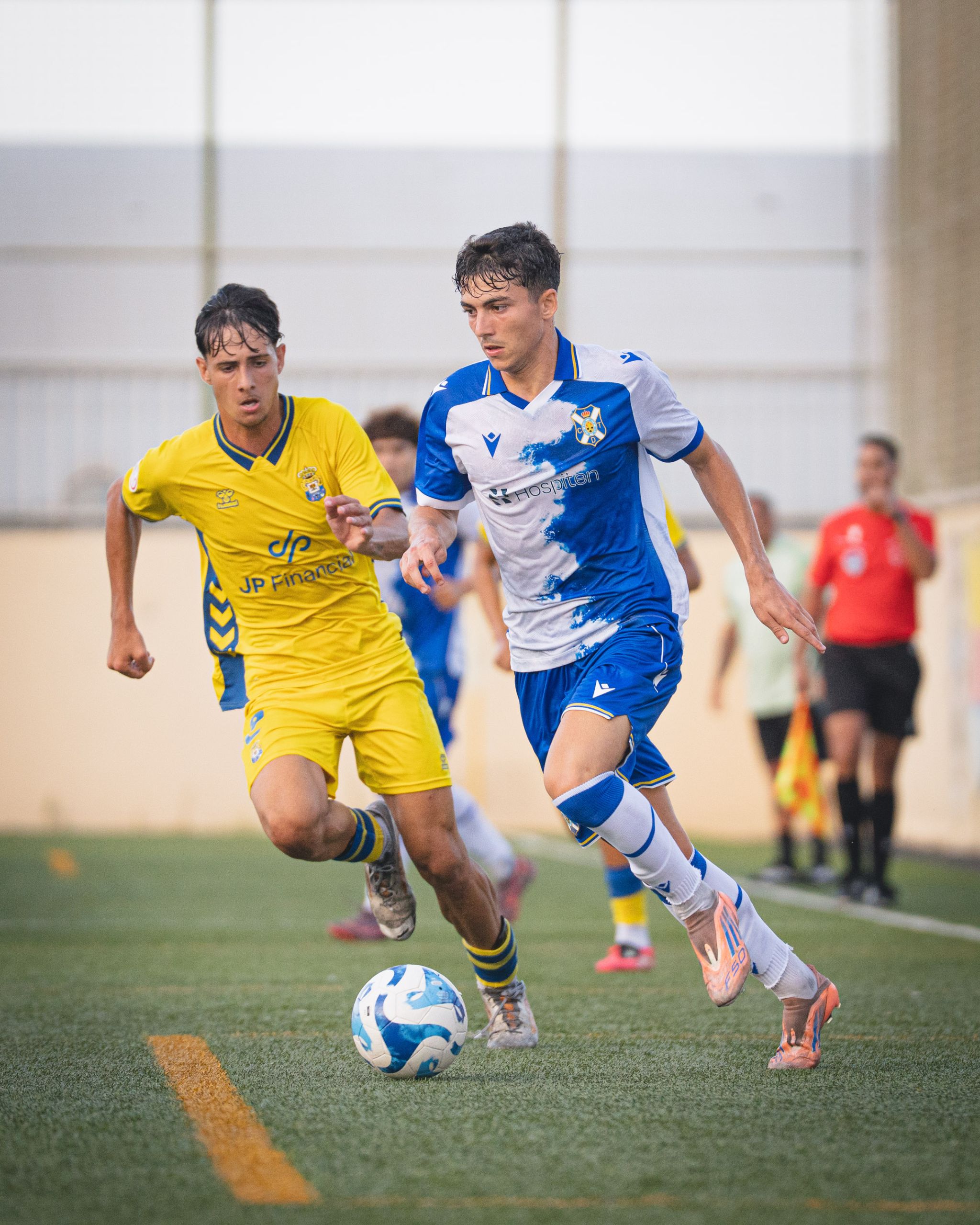Una imagen del Tenerife- Las Palmas. (CEDIDA)