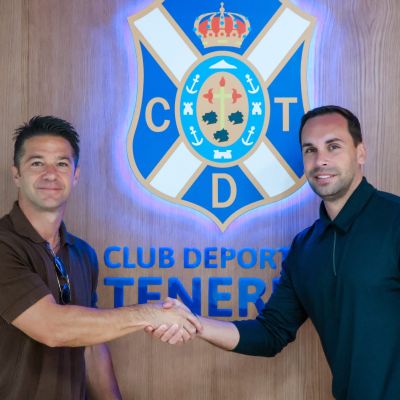 Edu Moya regresa a la entidad blanquiazul (CD TENERIFE).|Baba Diocou (CD TENERIFE).|Martin Pecar (CD TENERIFE).|Leon-Ranos (CD TENERIFE).