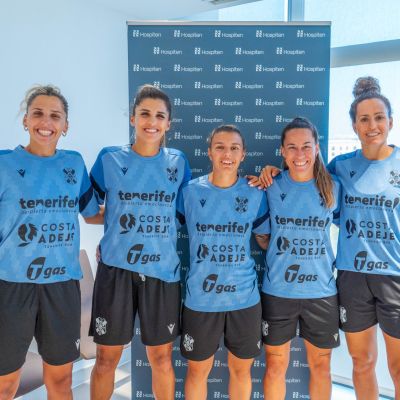 Foto grupal de los reconocimientos (CD TENERIFE).