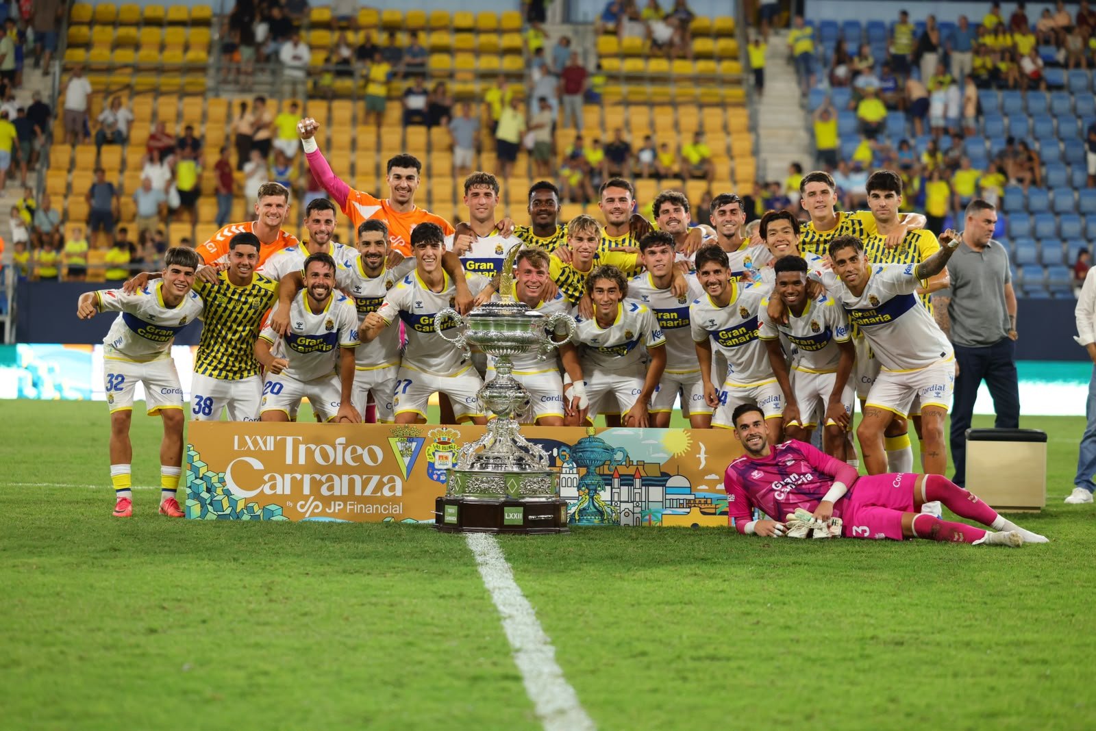 Las Palmas, campeón del Carranza (UDLP.ES).