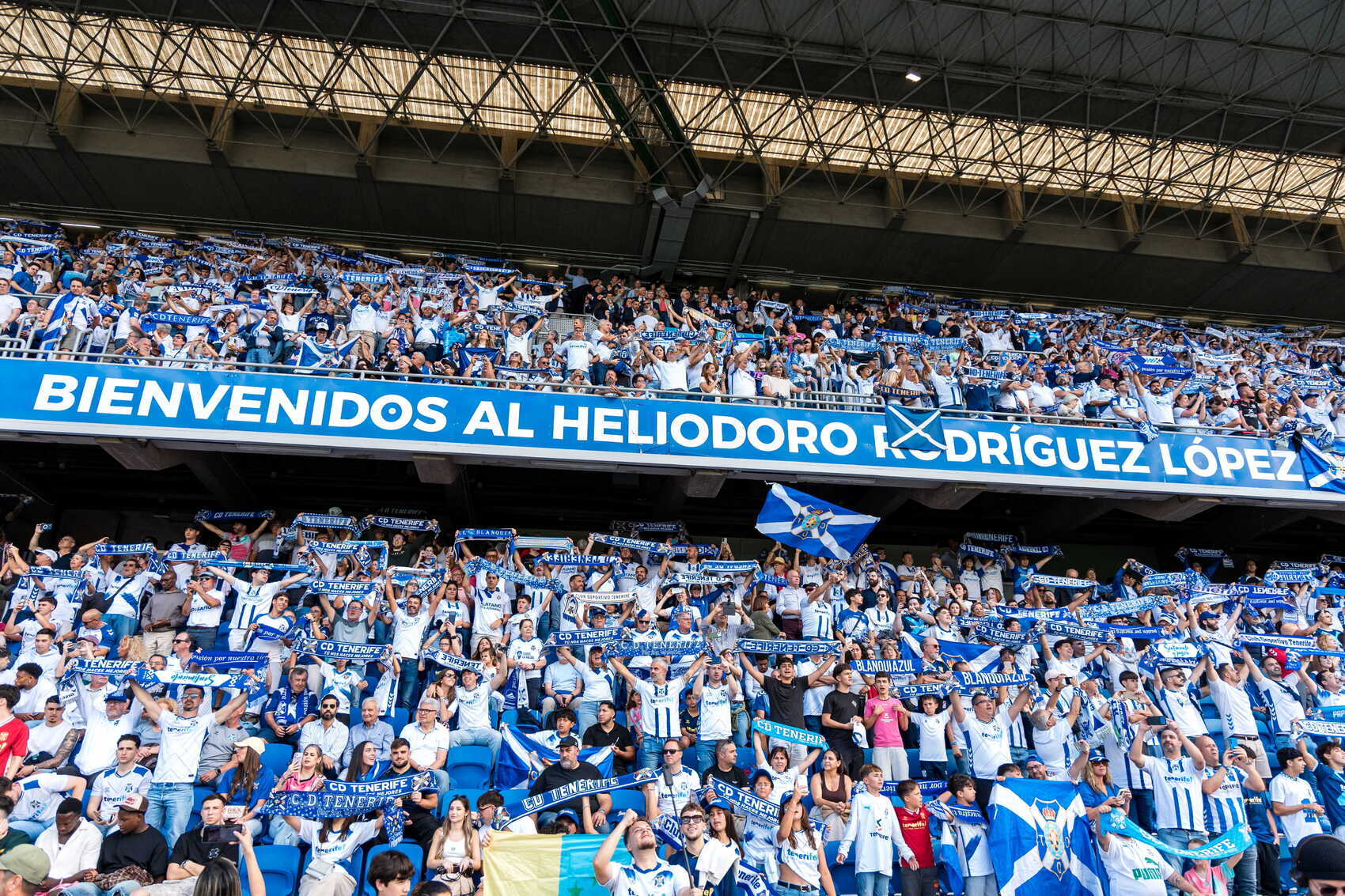 El Heliodoro, lleno ante el Barakaldo (CD TENERIFE).
