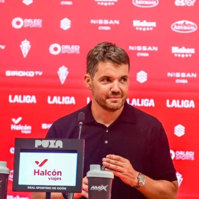 Nicolás Larcamón (REAL SPORTING).