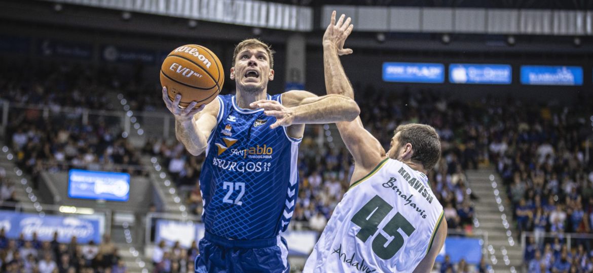 Ethan Happ (acb Photo - Cintia Cortes)