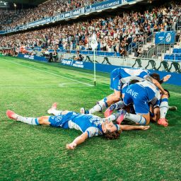 Jugadores del Tenerife festejan un gol (CD TENERIFE).