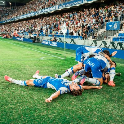 Jugadores del Tenerife festejan un gol (CD TENERIFE).