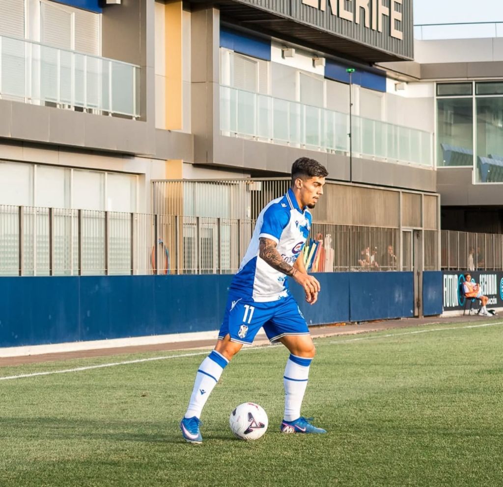 Víctor Moreno (@VIICTORMORENO).