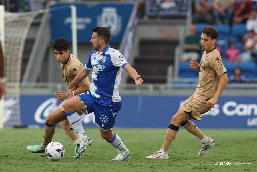 Gerard Valentín, ante el Cádiz (LA LIGA)