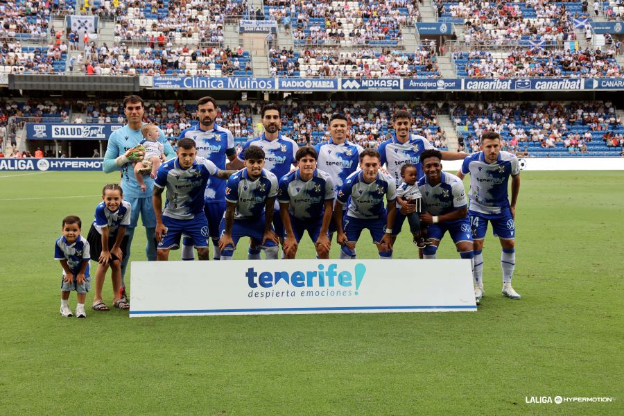 Alineación del Tenerife contra el Cádiz (LA LIGA)