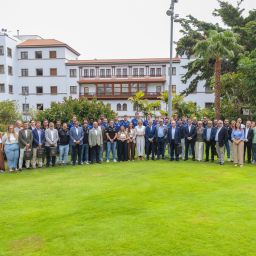 Puesta de largo en el Mencey (CBCANARIAS.NET).