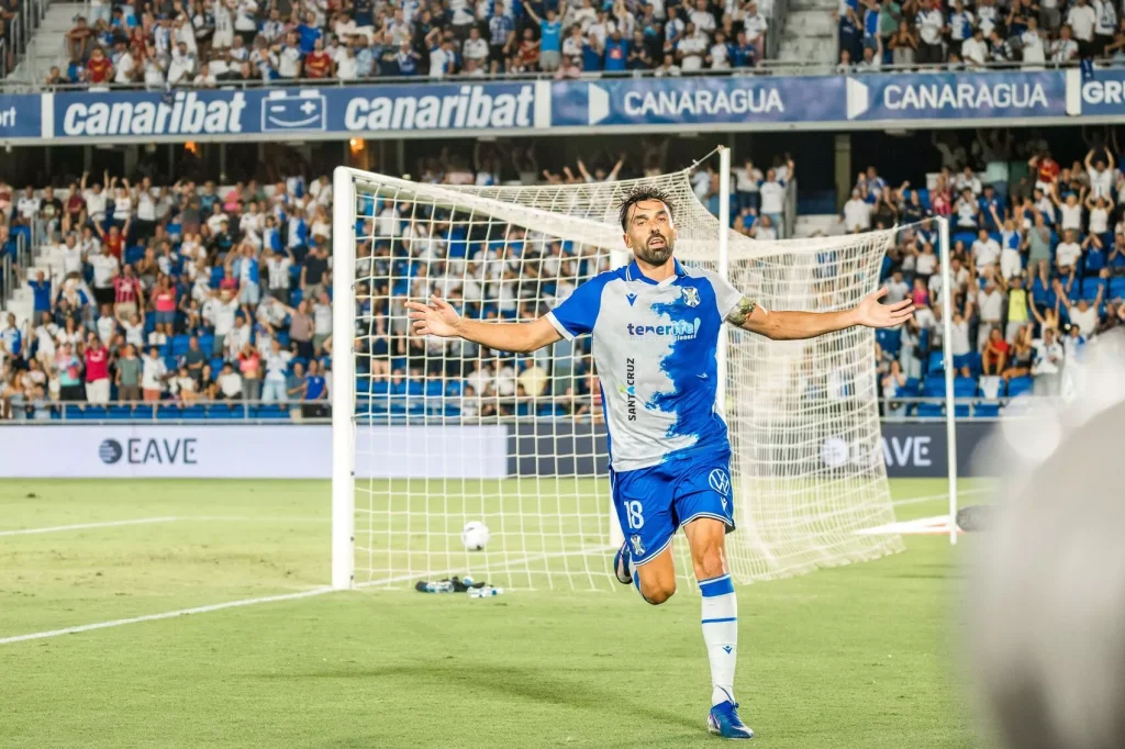 Enric Gallego después de marcar un gol (CD TENERIFE)