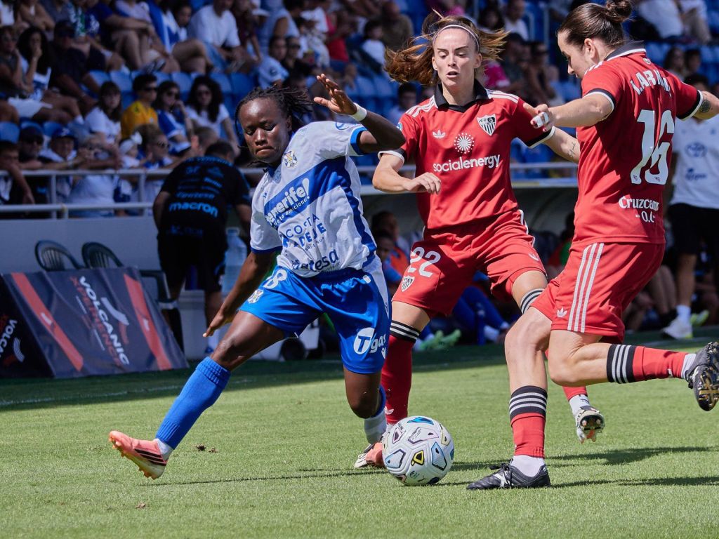 Acción del partido (CD TENERIFE FEMENINO).
