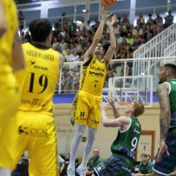 Xavi López Arostegui (EMILIO COBOS- CB CANARIAS)