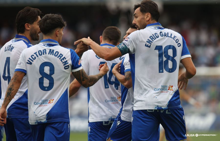 Celebración del gol 1-0 del CD Tenerife (La Liga)