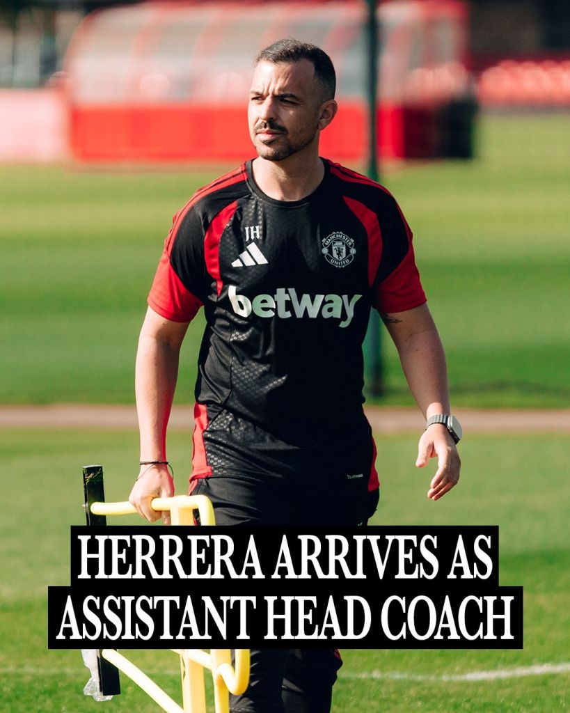 José Herrera (@MANUTDWOMAN).