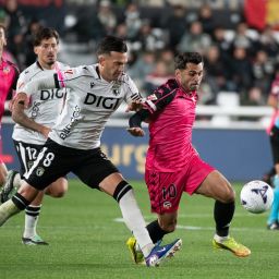 Acción del Burgos - Sabadell (@CESABADELL).