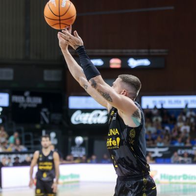 Kyle Guy (acb Photo - Emilio Cobos)