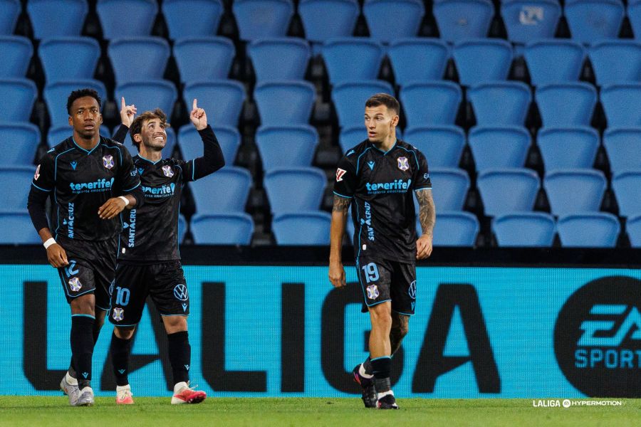 Nacho Gil celebra el empate (LALIGA).